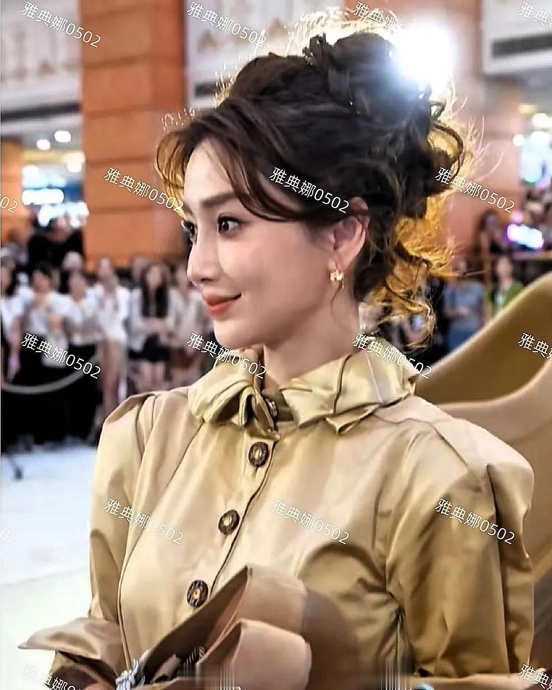 Angelababy担心的事发生了,就是她颜值下滑,脸没以前扛镜头了