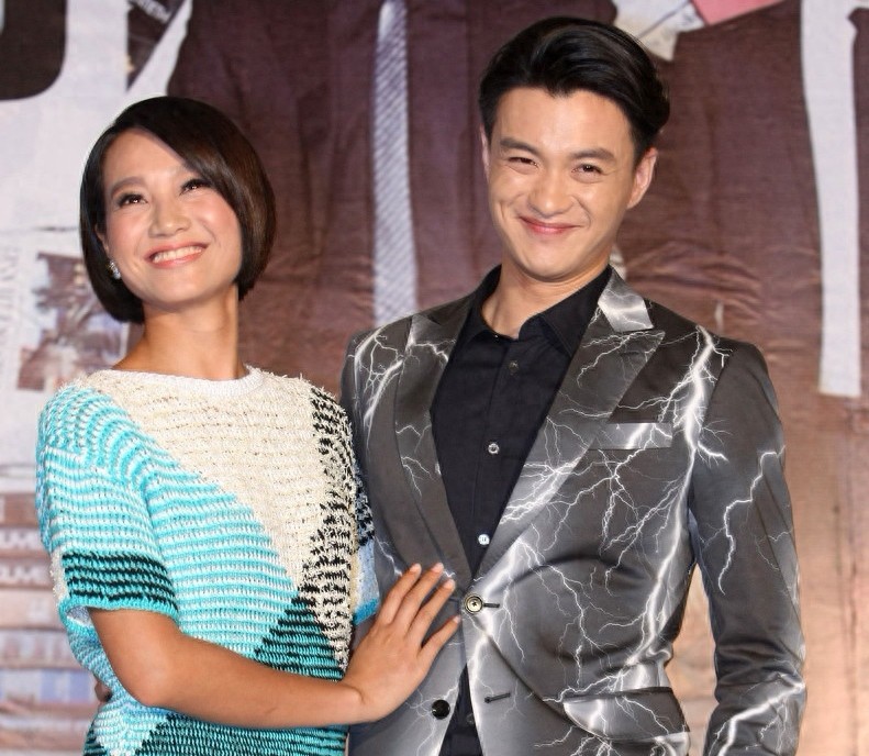 盘点娱乐圈4对塑料夫妻,躲避嫌弃、互相拆台、貌合神离