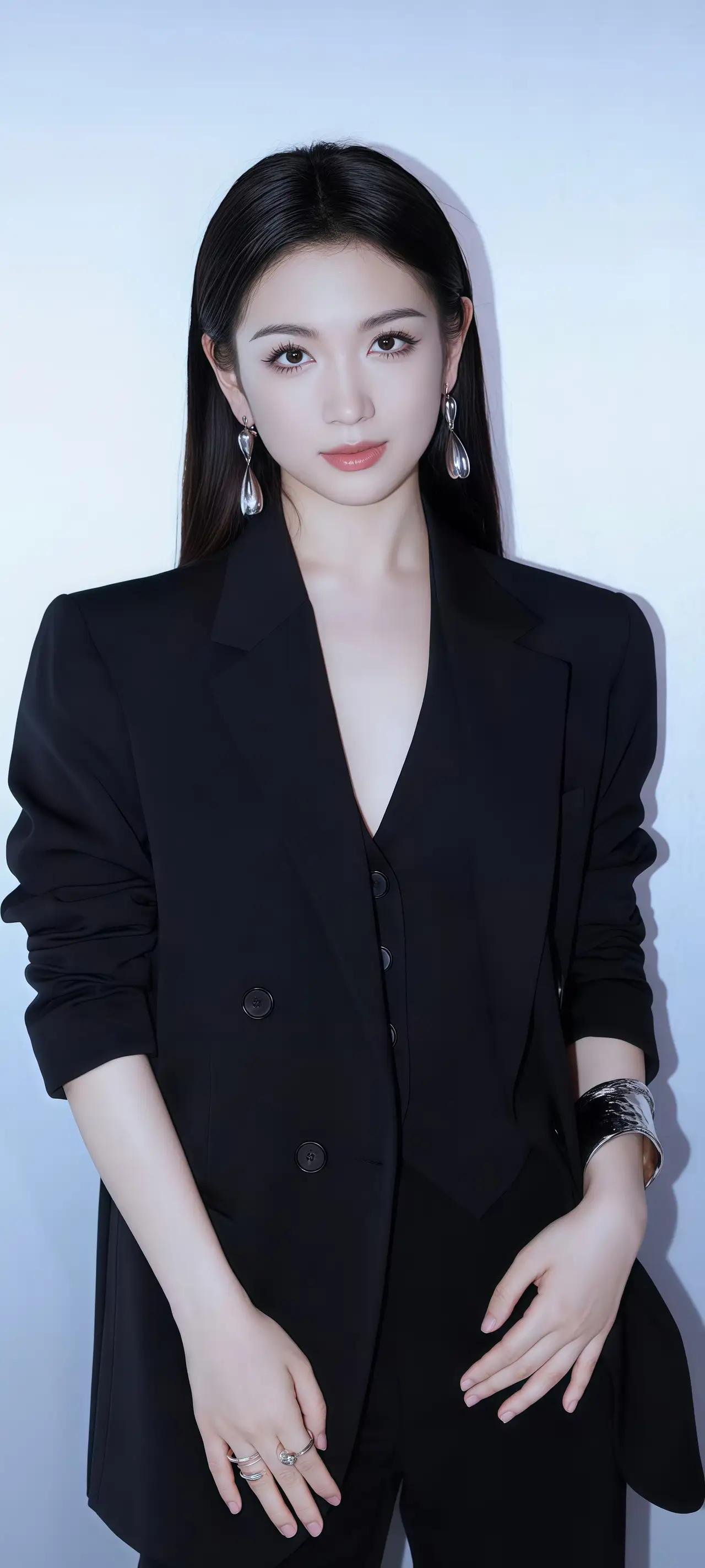 代露娃:从初恋脸小花到实力派演员的进阶之路!