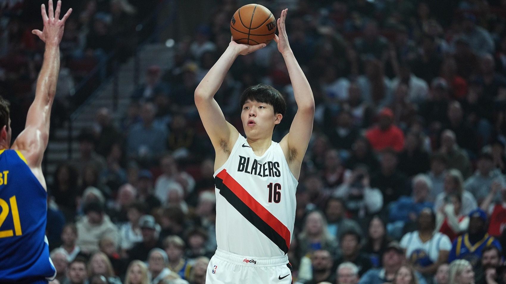 杨瀚森NBA第四战，开拓者VS湖人，央视全程直播，小杨首次背靠背