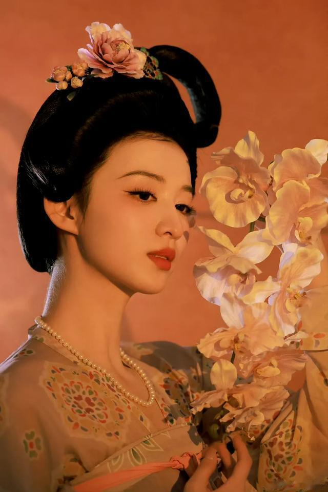 王楚然：貌美小花，在线释魅！