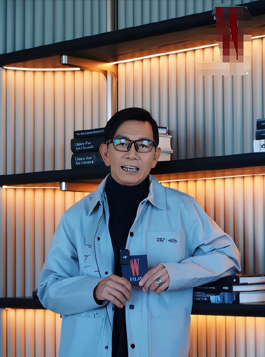 金鸡奖这一夜，人情世故、江湖地位，在袁富华身上展现得淋漓尽致