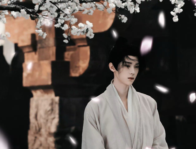 包上恩新剧预告又出圈!复古造型让人眼前一亮,男主古装很惊喜!
