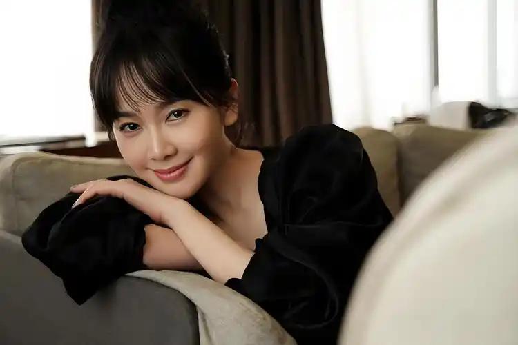 谁能想到？“风流成性、绯闻不断”的左小青，48岁竟活成这副模样