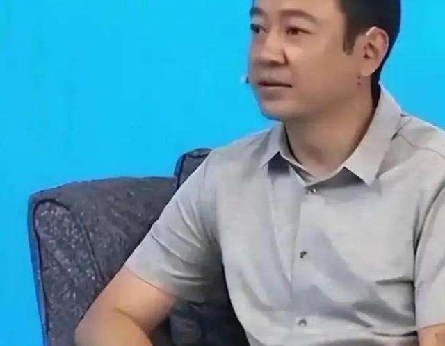 她是著名歌唱家,不惧流言嫁前央视主持人丈夫,今儿女双全很幸福