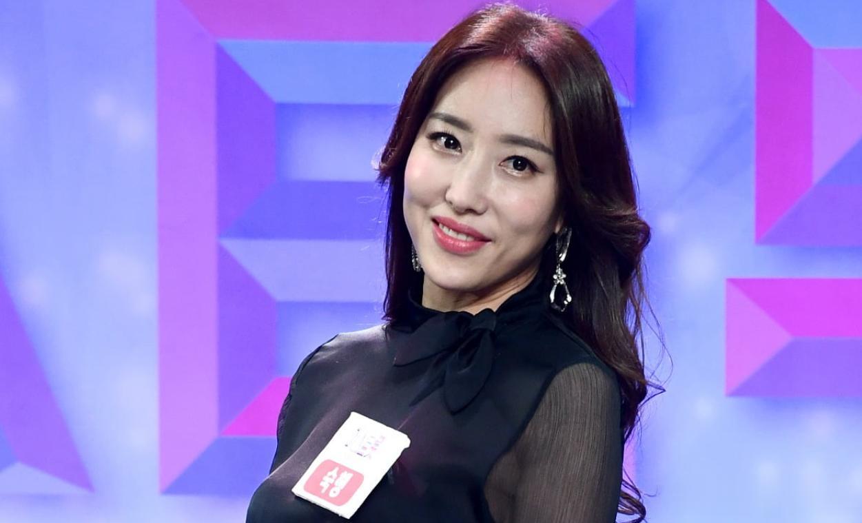 韩国女星被指“知三当三”，遭原配打码举报，被眼尖网友揭露身份