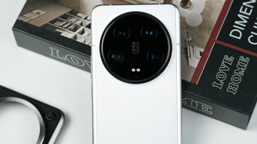 16G+1TB降3000元，1英寸主摄+卫星通信，小米旗舰机加大力度清仓