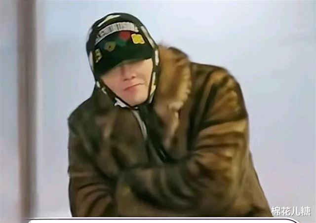 权志龙把向佐带上道，自己却换了赛道，只需微略打扮，又帅回来了