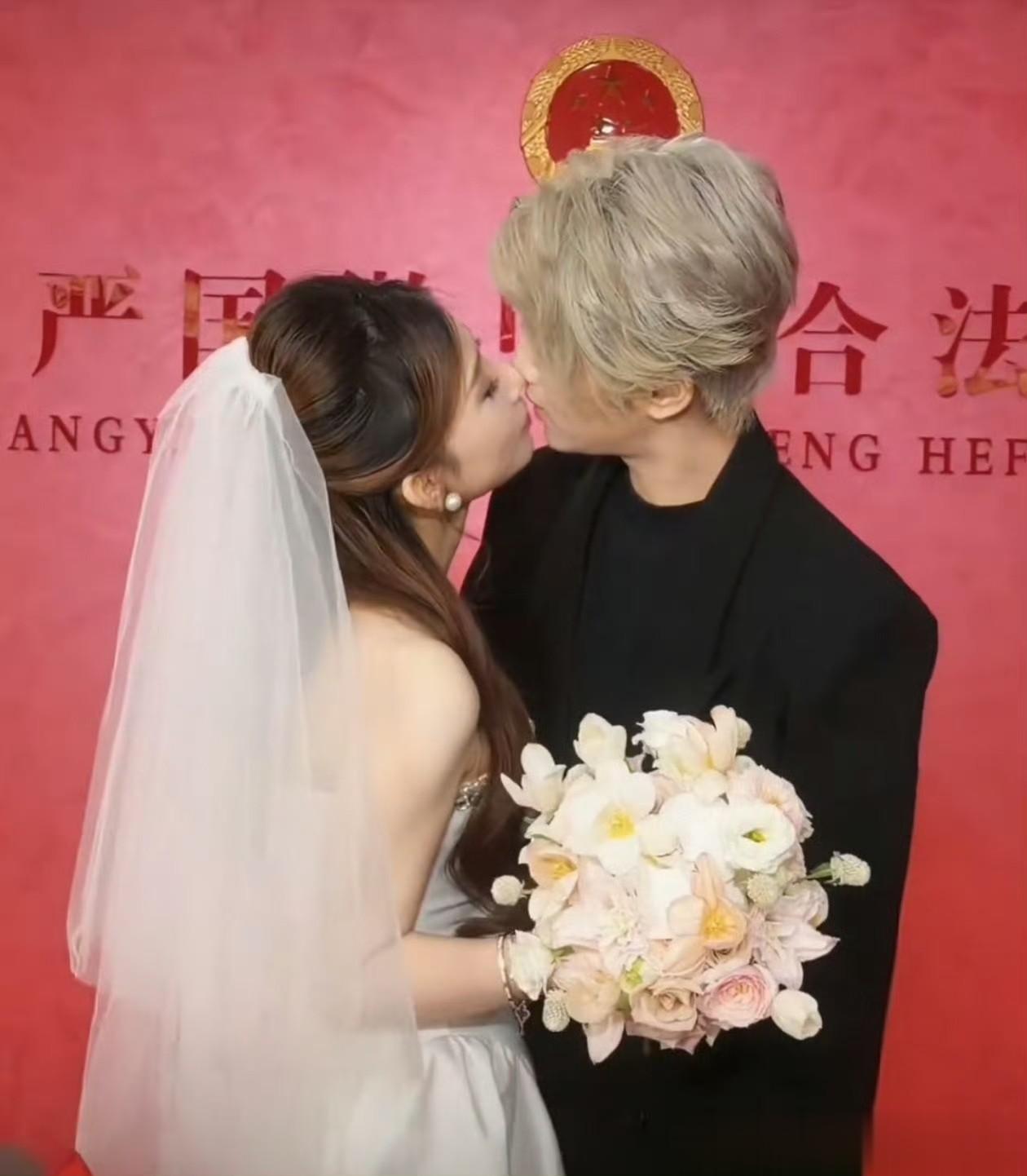 鹿哈官宣领证，凌达乐的八年逆袭与爱情长跑