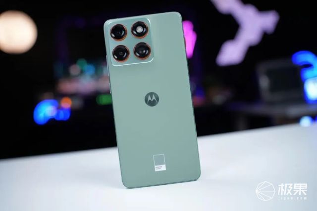 輕薄旗艦新標桿：聯想 moto X70 Air 測評