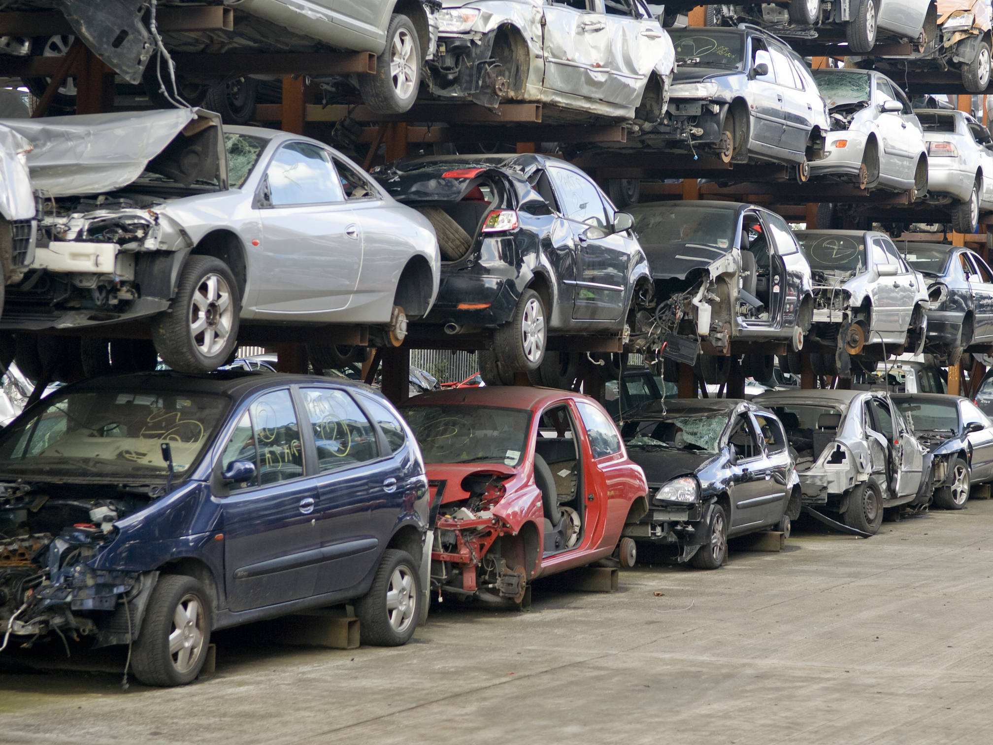 想把一辆燃油车开到报废，到底有多难？