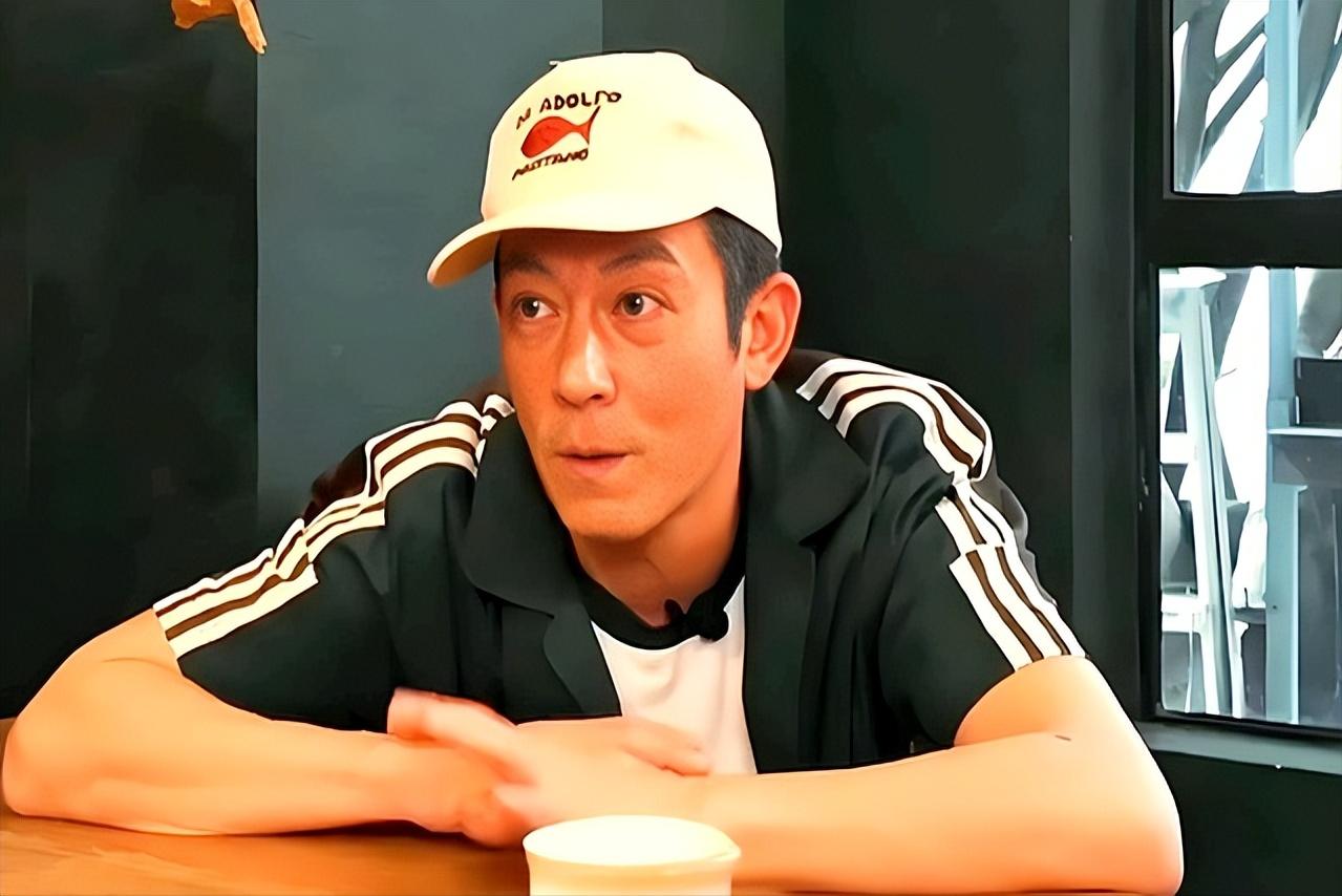 国内挣钱国外花！梁朝伟直言喜欢日本，没有给自己留一点后路