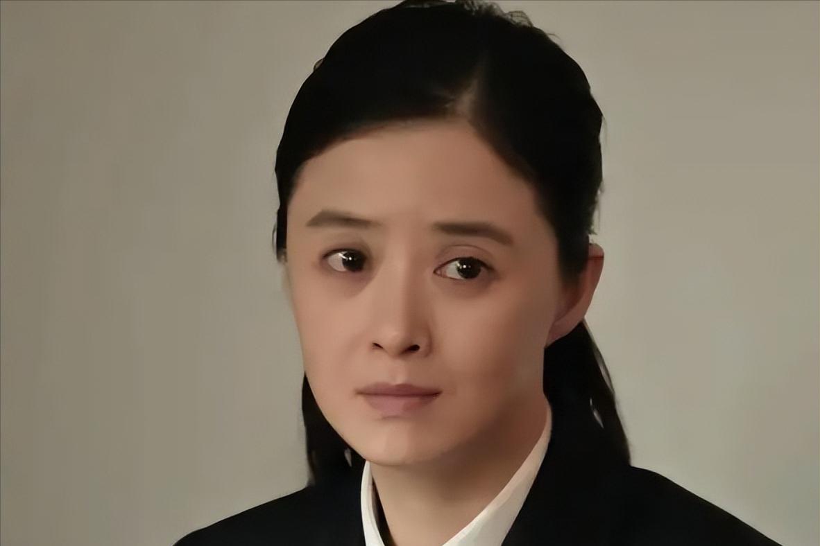 片酬不少拿，却演啥毁啥！这3位“戏混子”女星，演戏看着太别扭