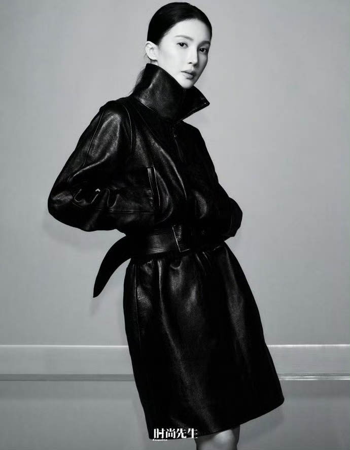 金晨《时尚先生》11月刊封面大片释出,短发+淡妆,好英气的美貌