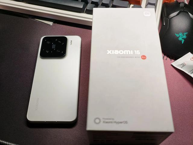 小米15用了半年,期间换了很多手机,最后还是留下了它