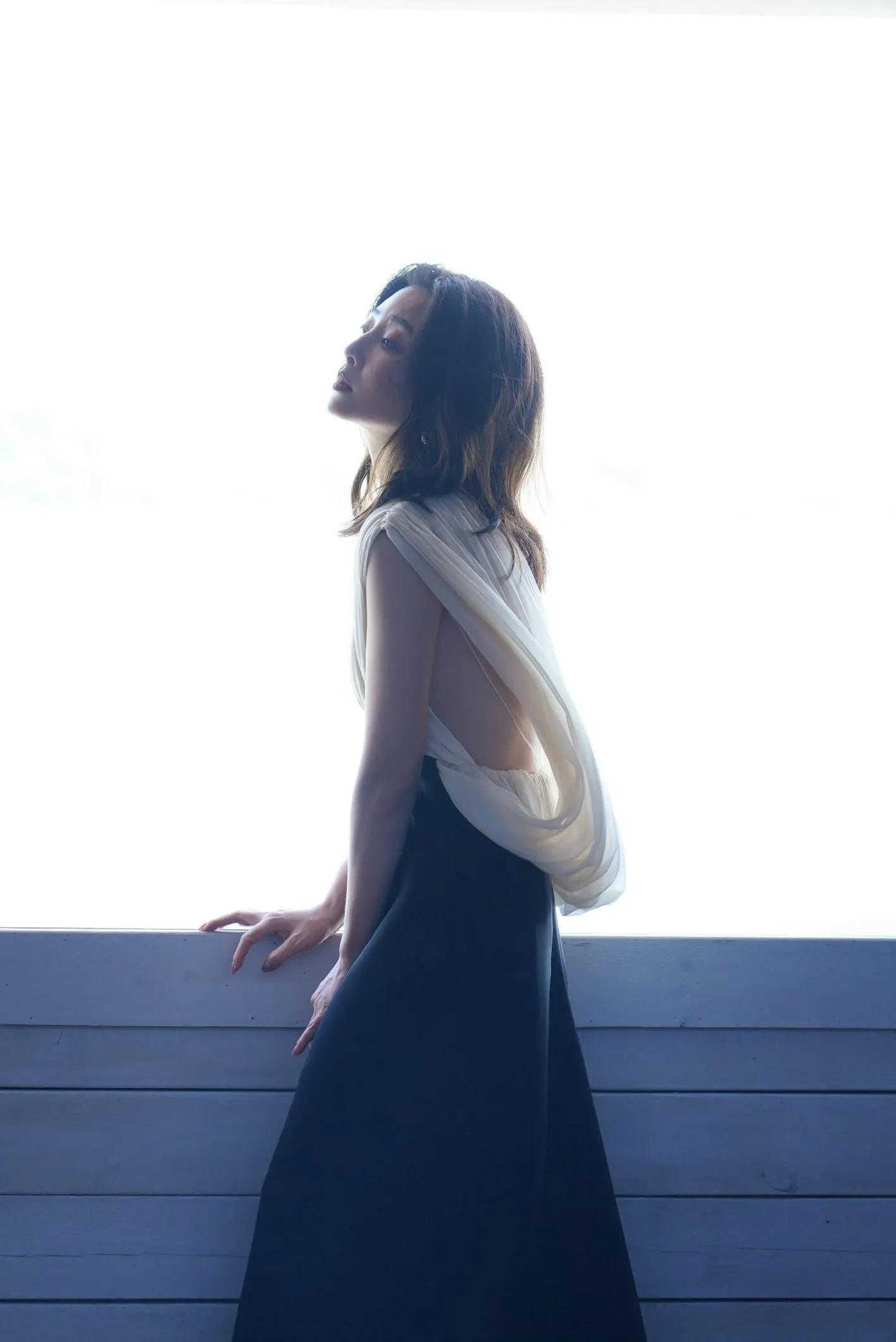 殷桃栩栩华生活动写真美图