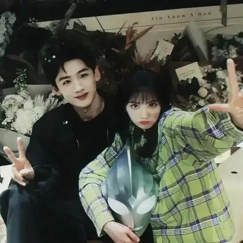 许凯许荔莎恋情曝光!女方不屑于收转账,经纪人知情,田曦薇实惨