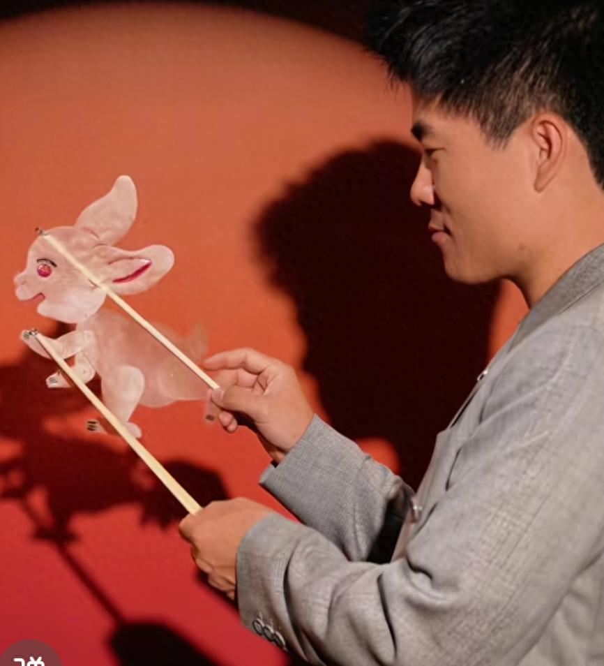 东方甄选中秋停播，很久不办大型活动了