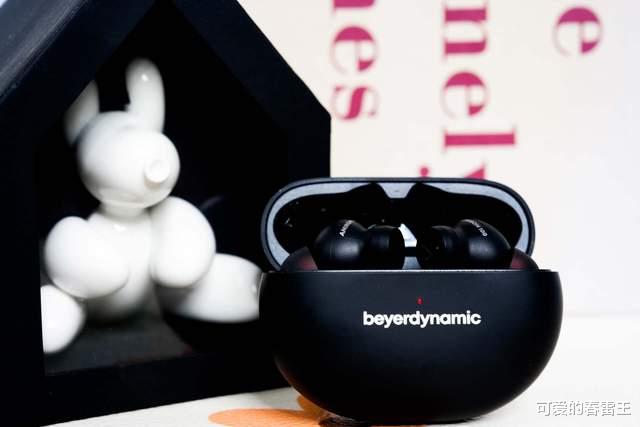 拜雅AMIRON100：當百年聲學遇上無線未來，我的耳朵被寵壞了