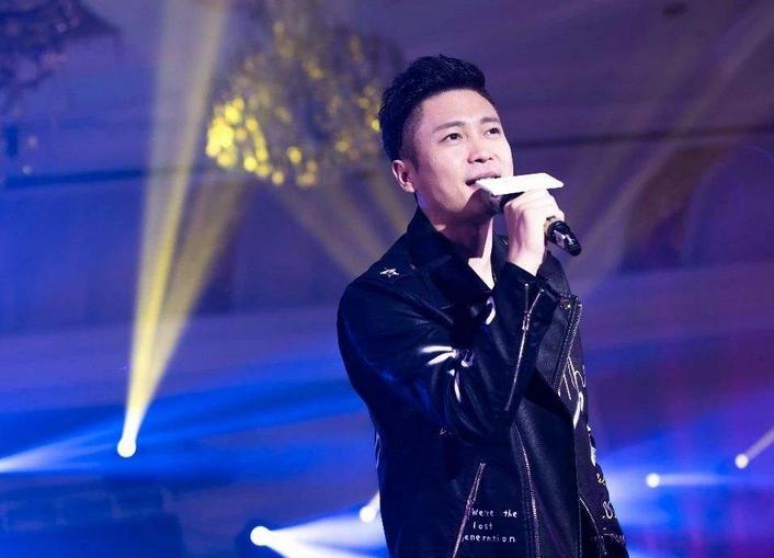 涉毒艺人还想跨年复出！遭举报不到24小时，官方回应来了