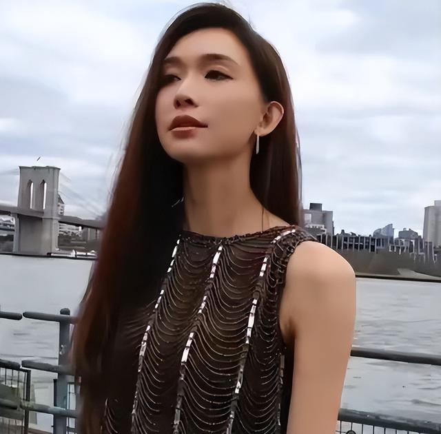 林志玲嫁日本 6 年，身体语言已完全日本化，国民女神变 \日式妇人\