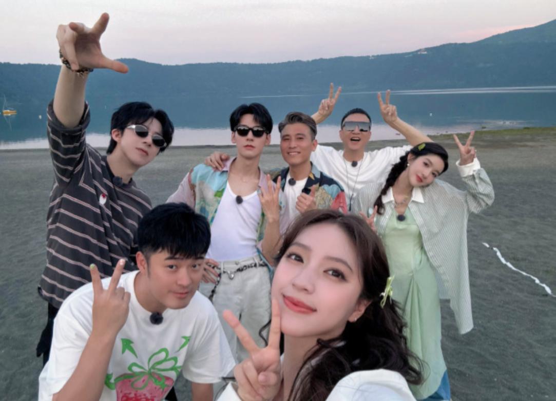 官方发文，高调官宣51岁李乃文喜讯，让辛柏青和整个娱乐圈沉默了