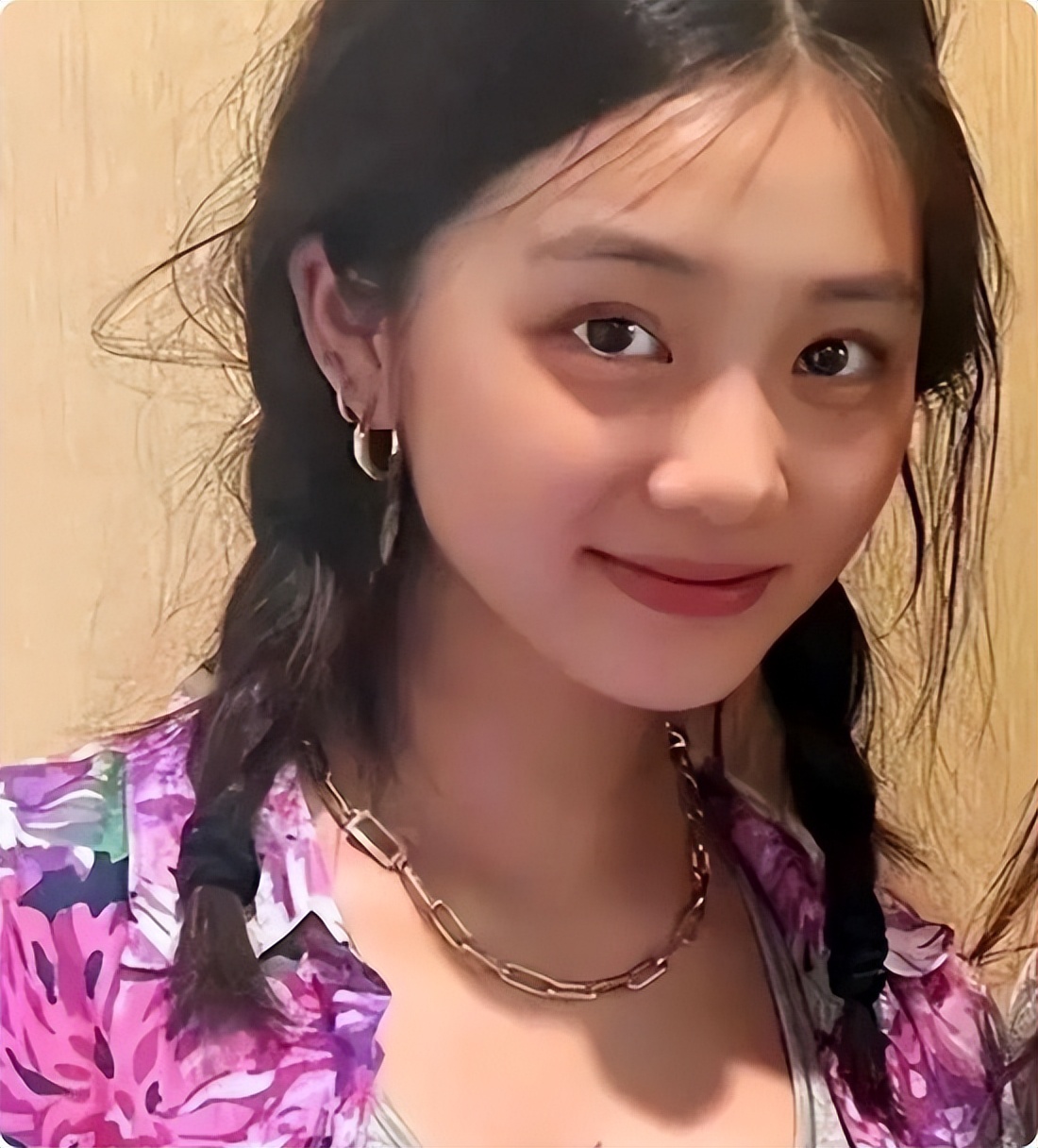 刘烨女儿才是最美星二代,混血萝莉变超模高级脸,演法语片太出众
