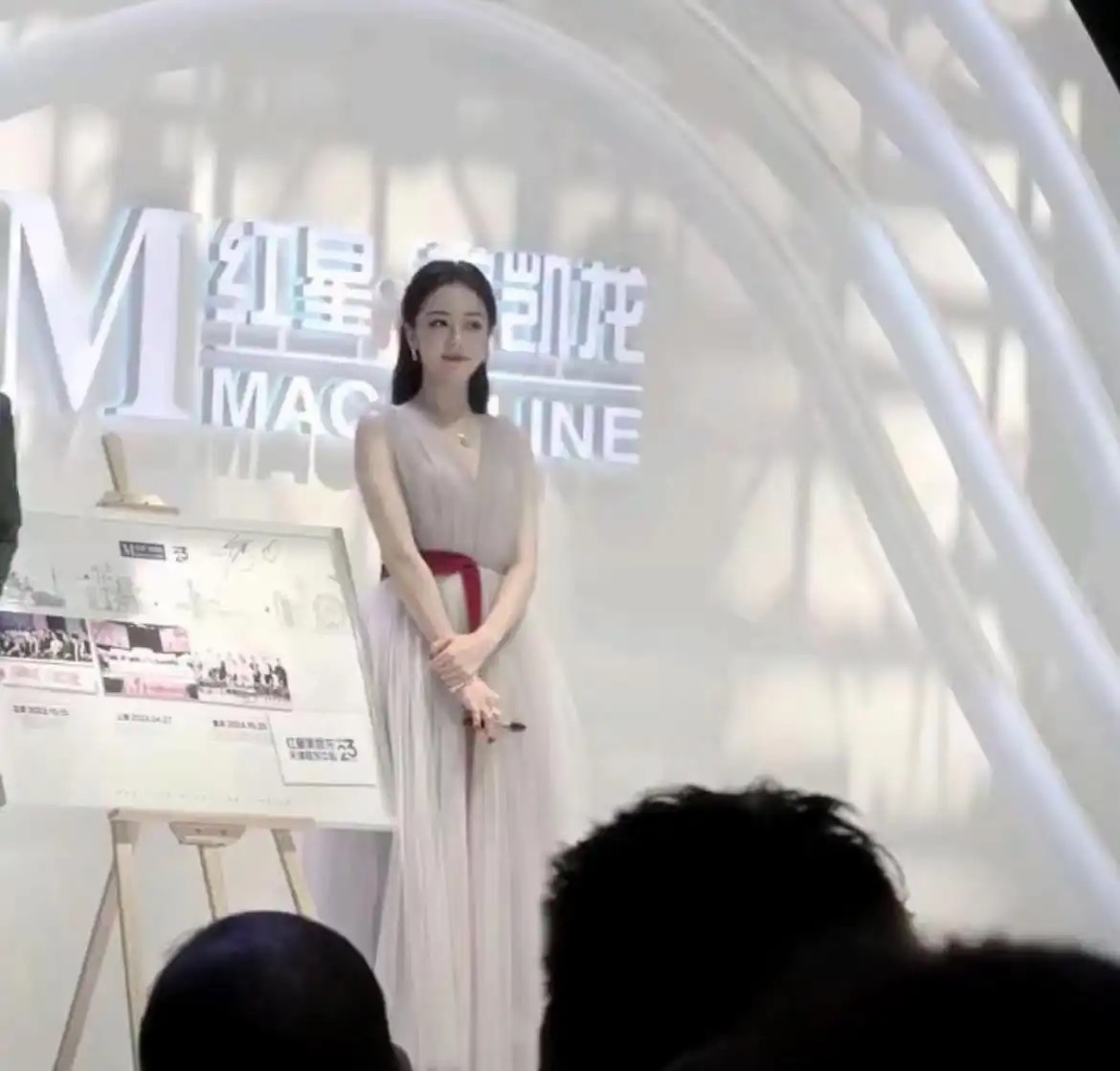 热巴“显胖”事件大揭秘，网友：这波操作太凡尔赛！