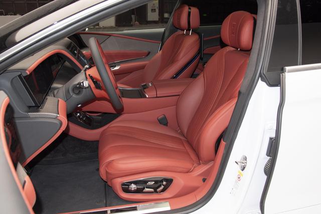 比亚迪又出\狠货\！续航720km，搭载\天神之眼\，真香