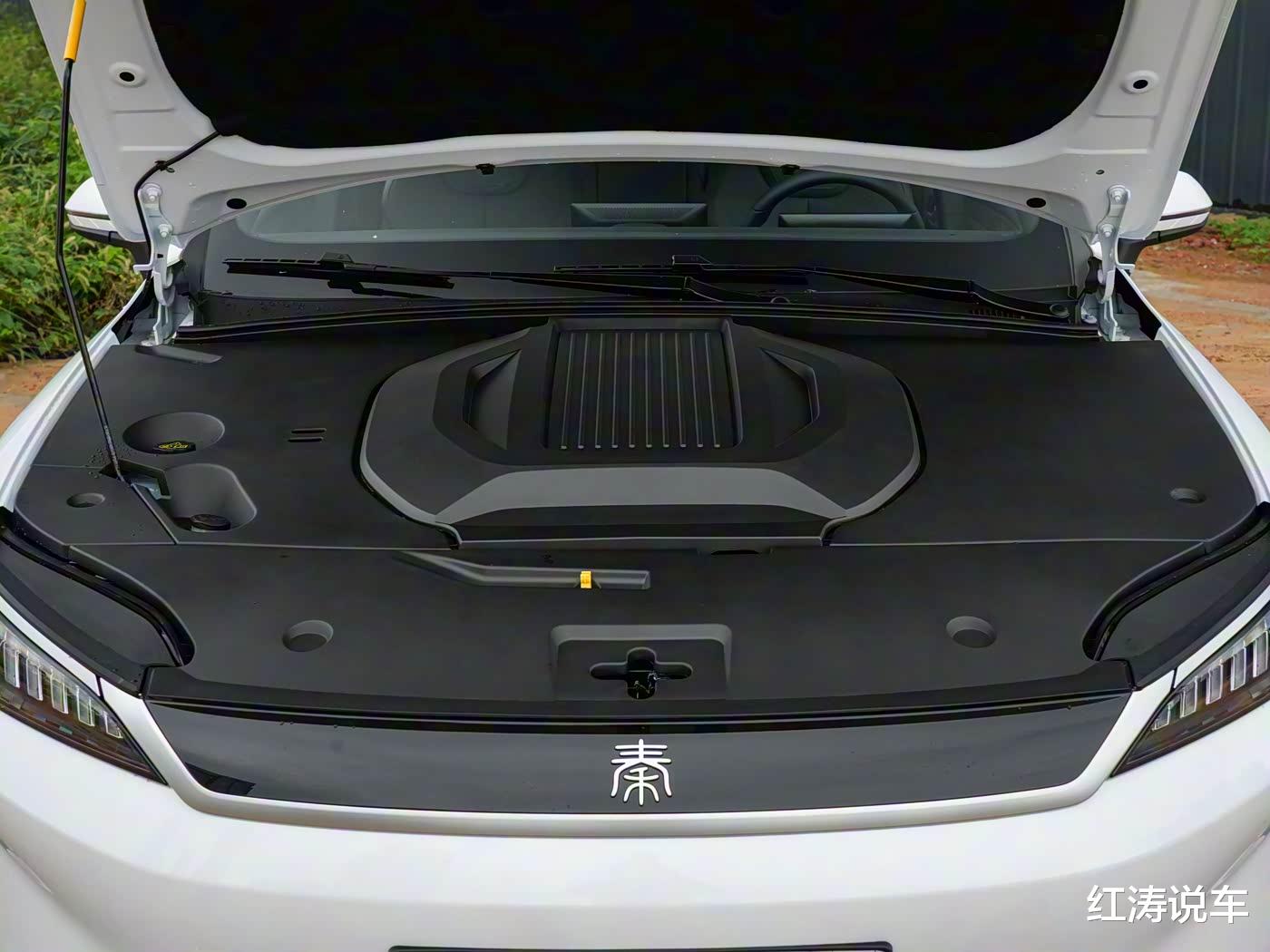 新增“星河米”配色,混动系统优化,油耗低至2.69升,7.98万元起