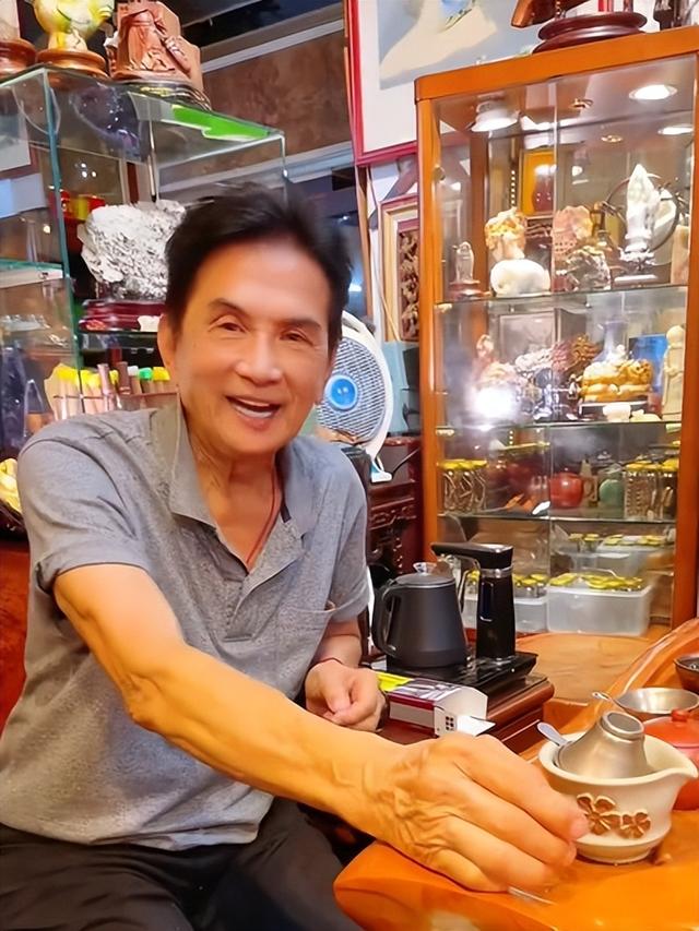 曝台湾知名演员李小飞病逝，演韦小宝红极一时，年初病危昏迷多日