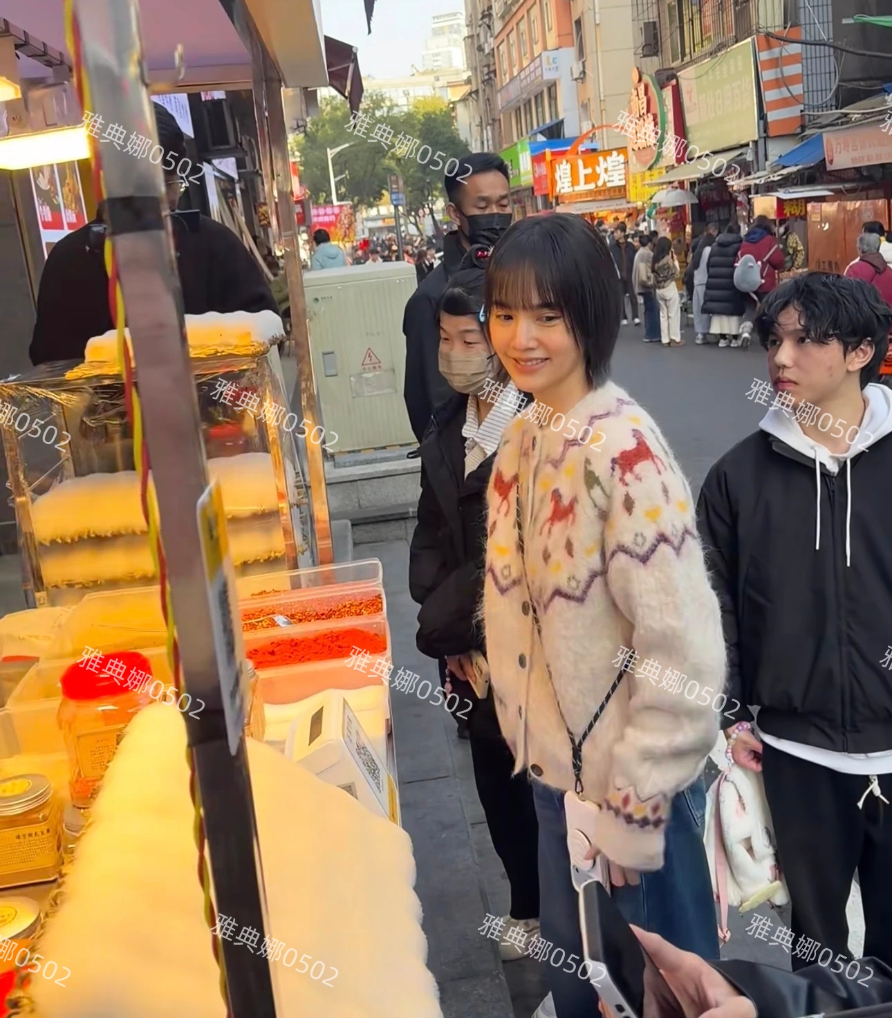 杨丞琳李荣浩越来越有夫妻相，南昌遇到杨丞琳感觉她眼睛都变小了