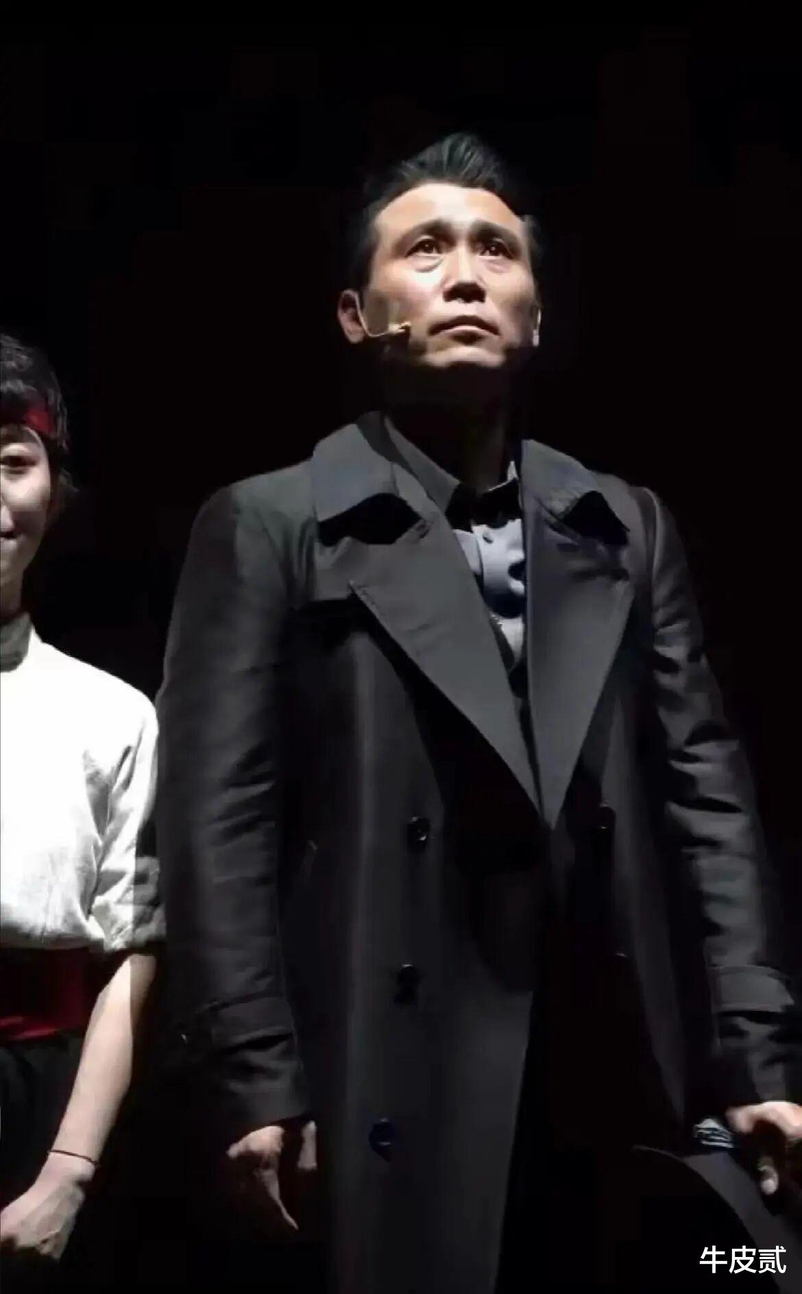 这一次，50岁的李乃文，吃了没文化的亏