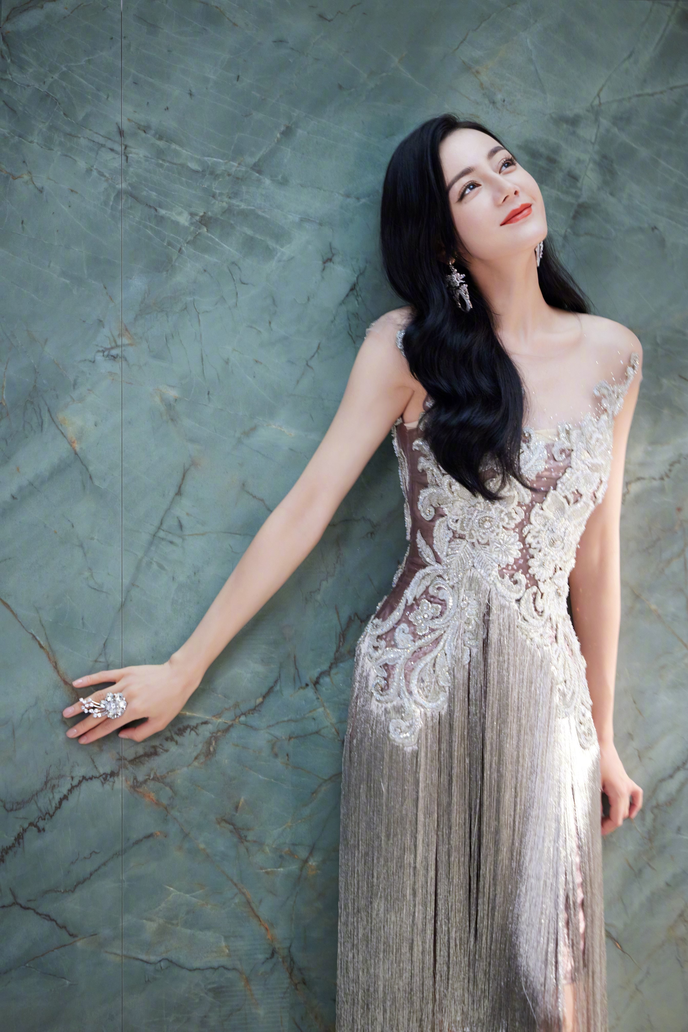 早期的迪丽热巴，又甜又酥，真的好靓