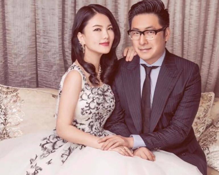 钱再多有啥用！50岁久居英国的李湘，终于为自己的行为付出了代价