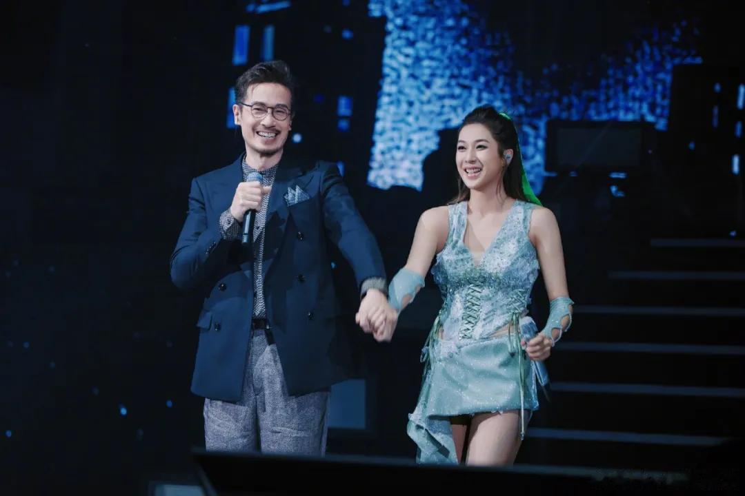 前TVB花旦晒全家福力破婚变传闻，4000尺独立屋布置曝光