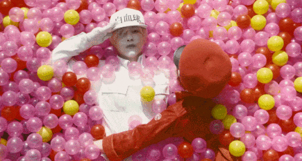 央视力挺的顶流，刚回归就爆了