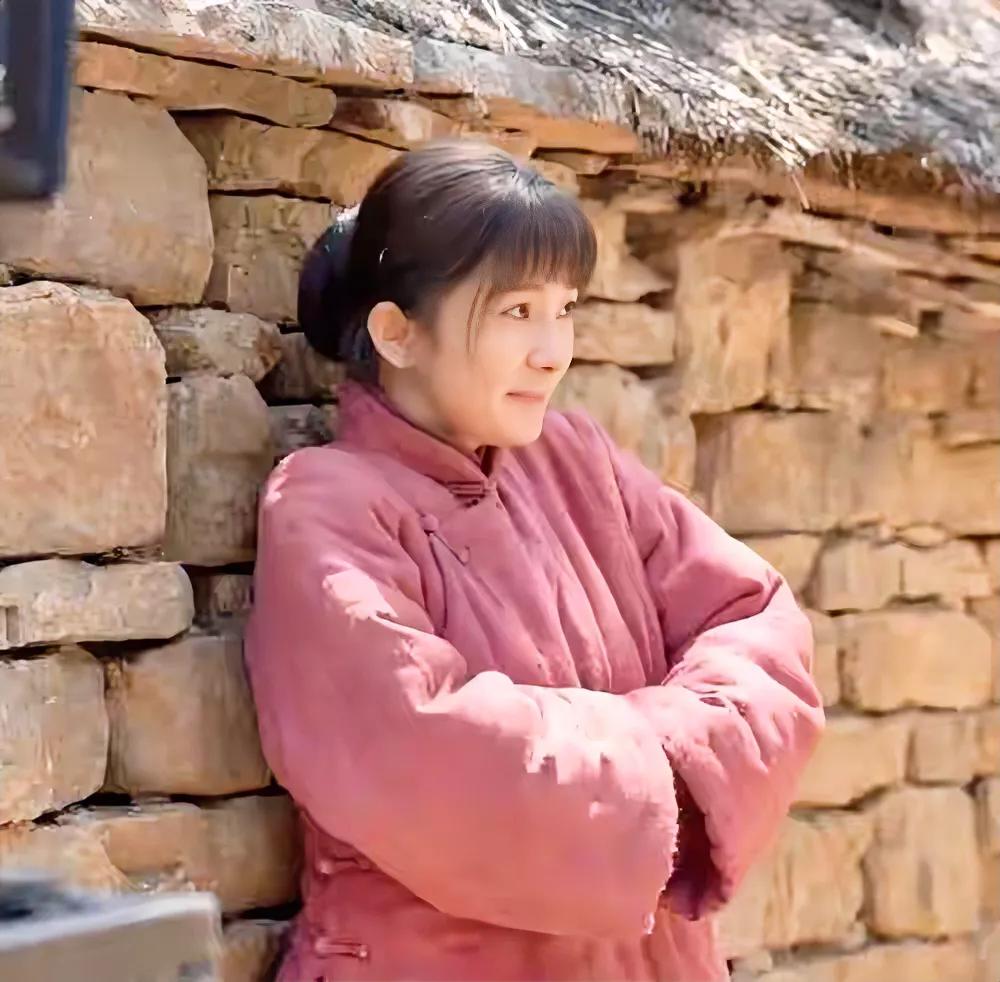 3位大青衣同时给她撑腰！这一次，杨幂不再顾及内娱所谓“体面”