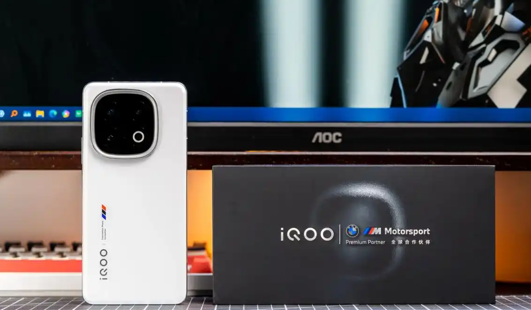 2K屏旗舰突降1000元,骁龙8至尊版+120W+金属中框,入手再战5年