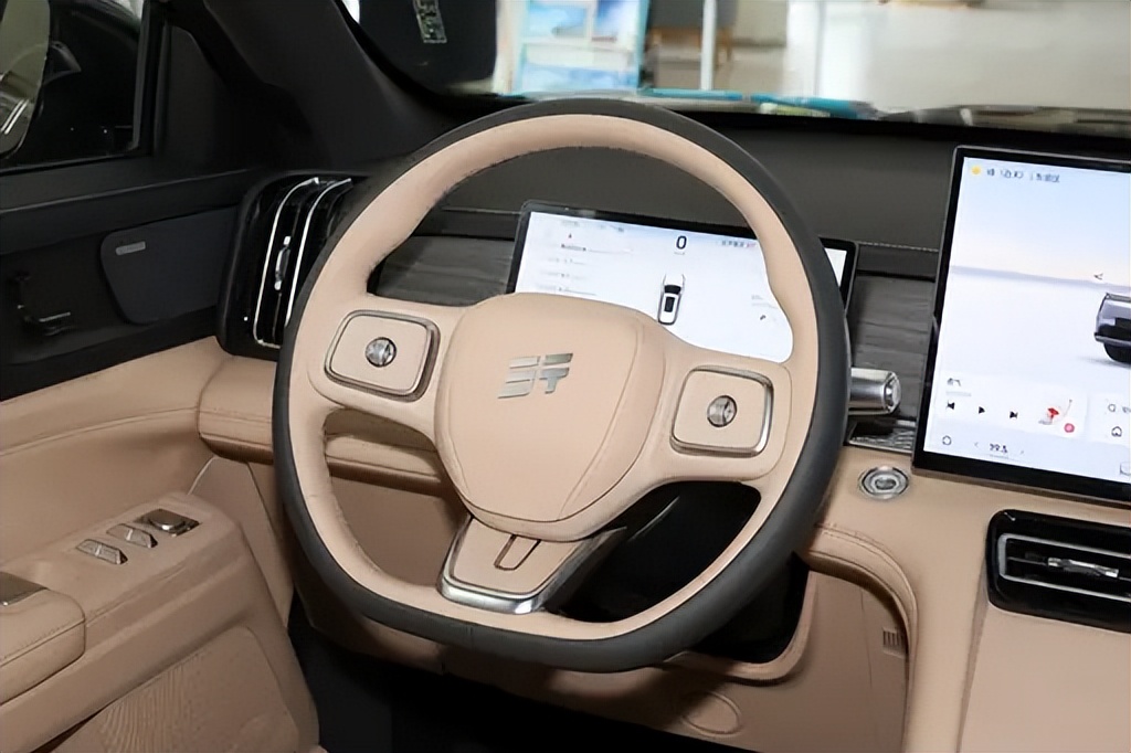 15万级插混SUV实测,这台车居然能冲到前三,确实有点东西