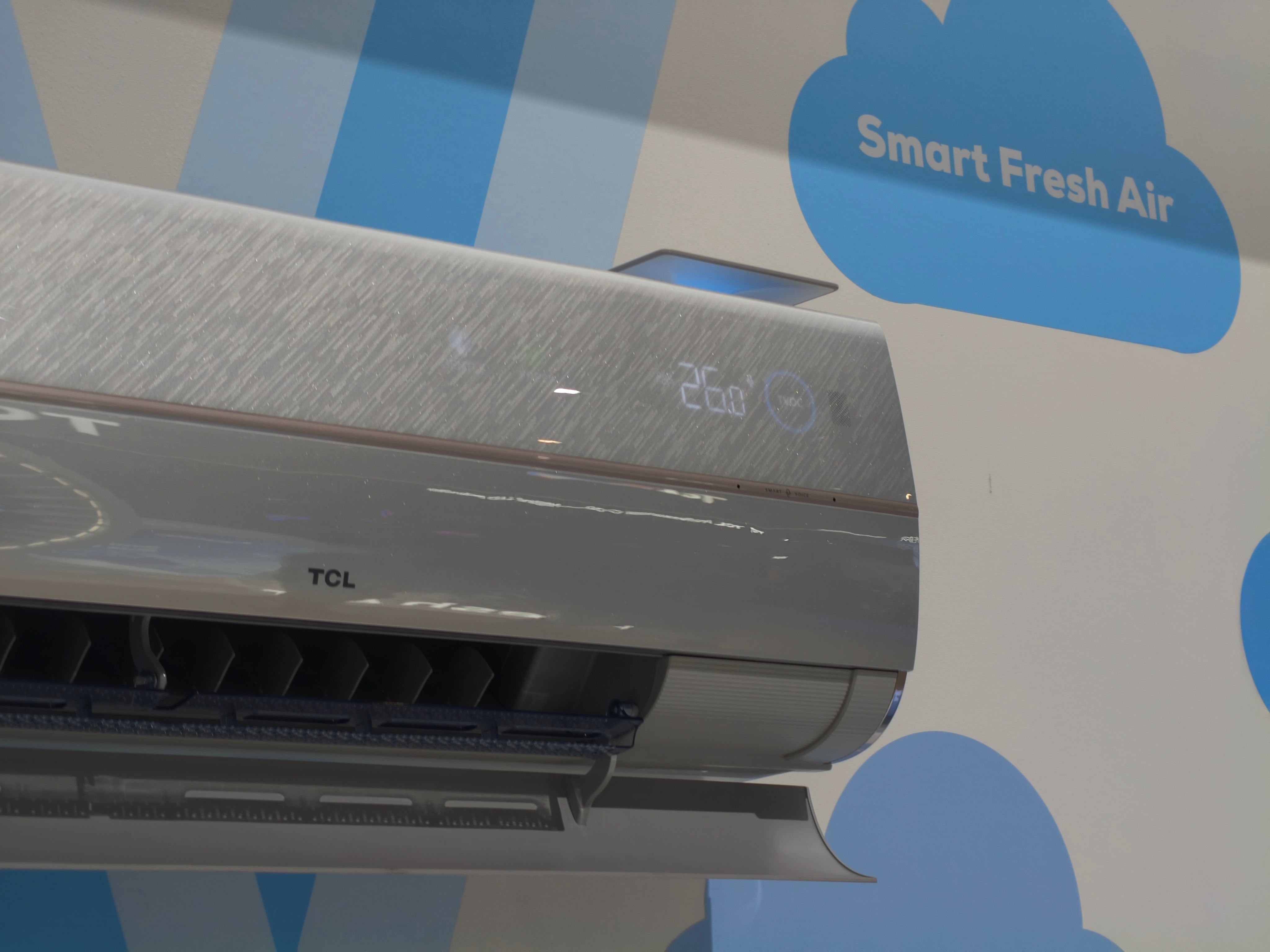 AI硬件狂卷IFA2025：从熨斗到玩偶到冰箱，AI正在“点化”一切！