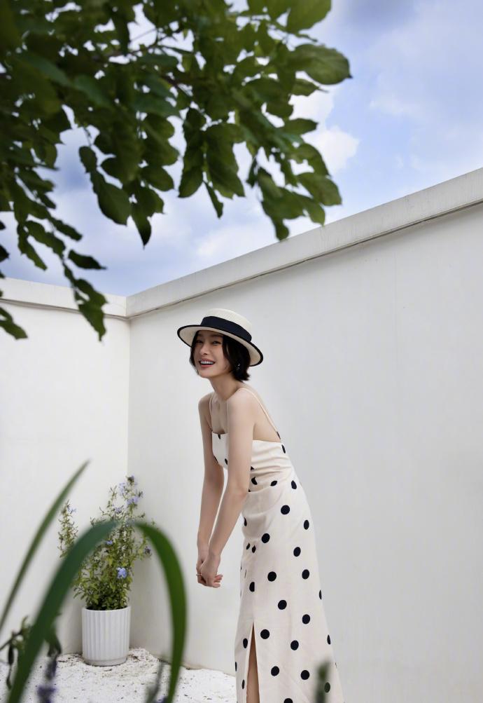 秦岚的田园生活好轻松惬意。