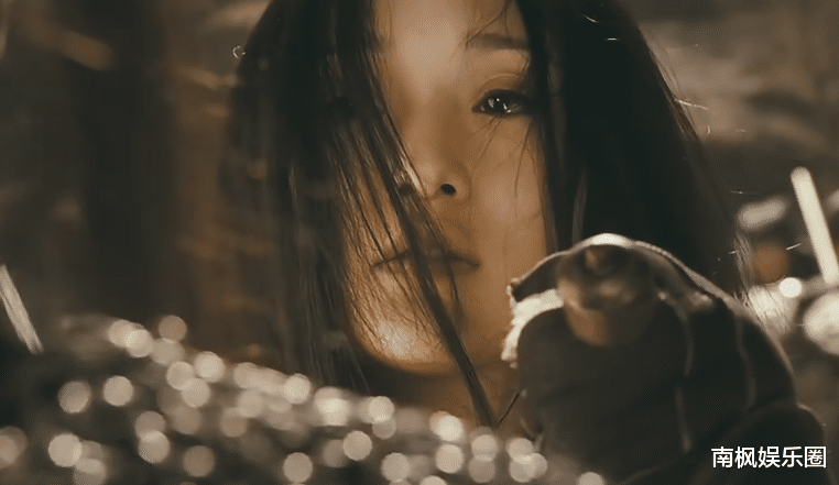 条件不符就别尬演“妖”了!论妖精我只服这两位,堪称教科书式撩汉