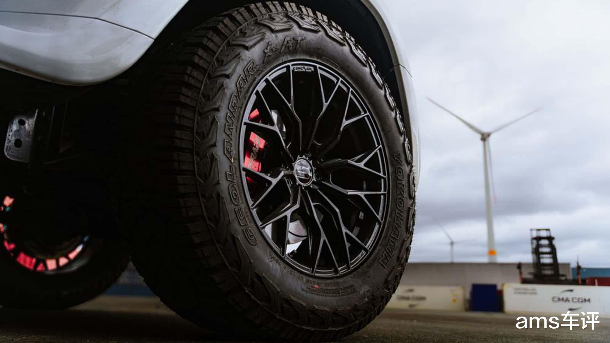 极度浮夸!比大G还贵的牧马人,意大利人把越野车玩疯了