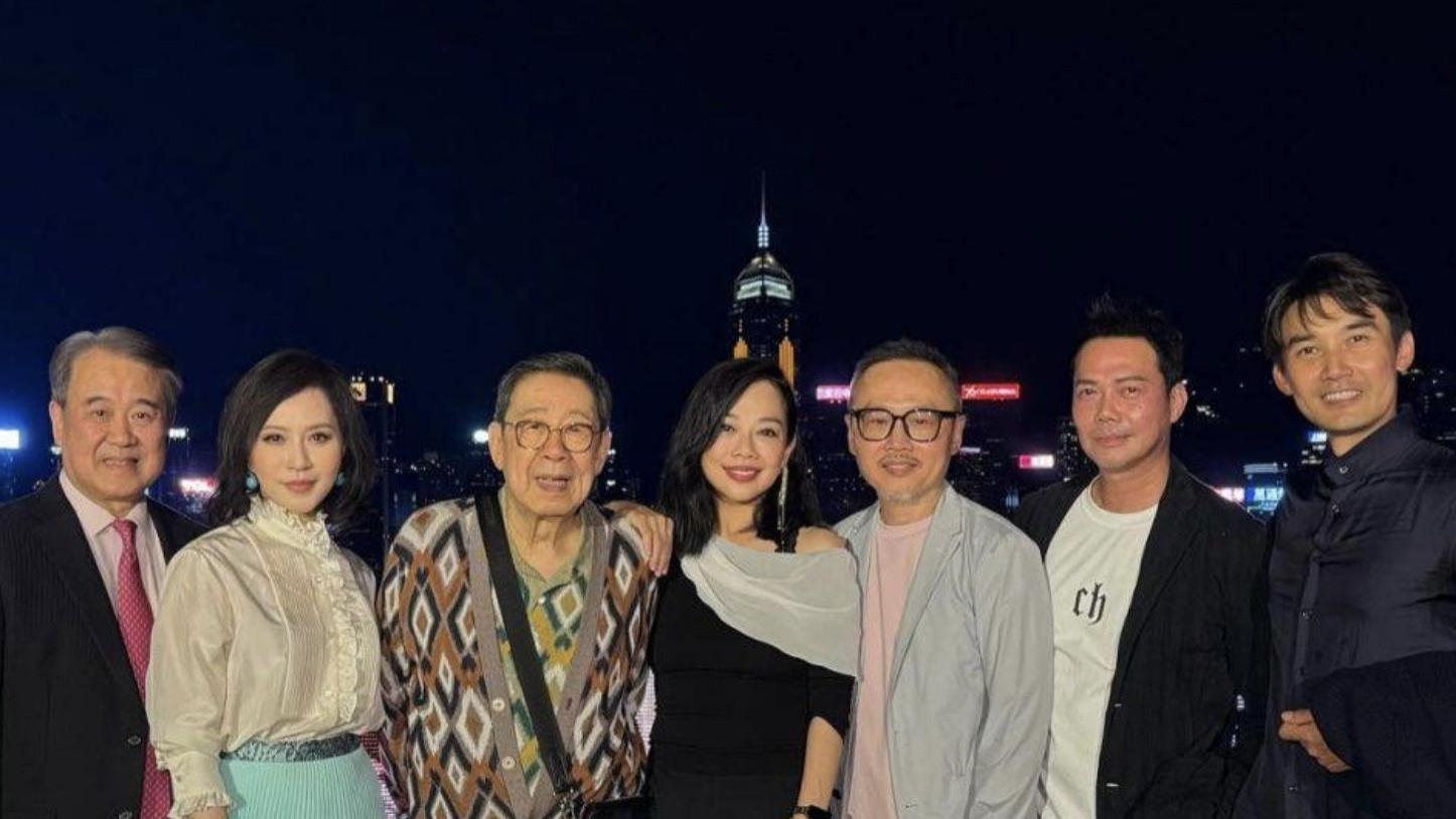 TVB前花旦返港现身派对！减肥成功秀美腿，嫁小8岁老公坚持丁克