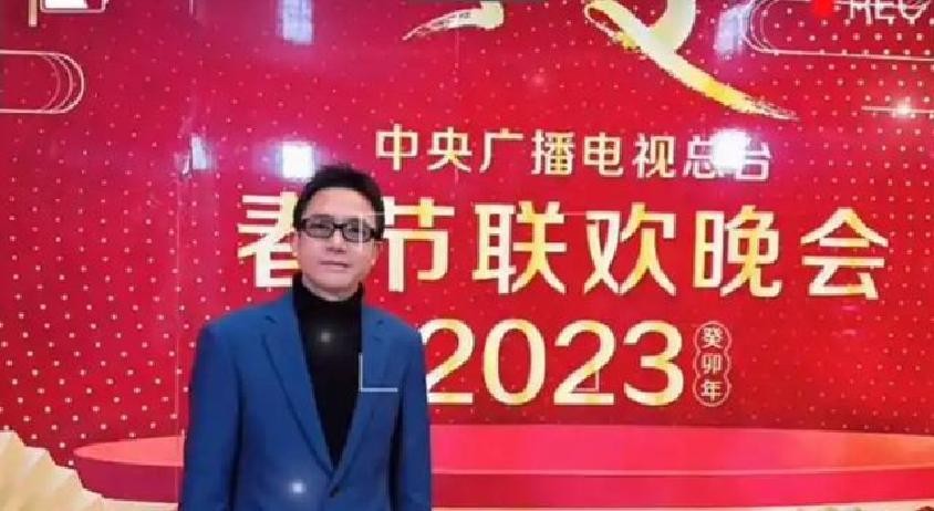 写歌30年终逆袭，51岁一夜成名。