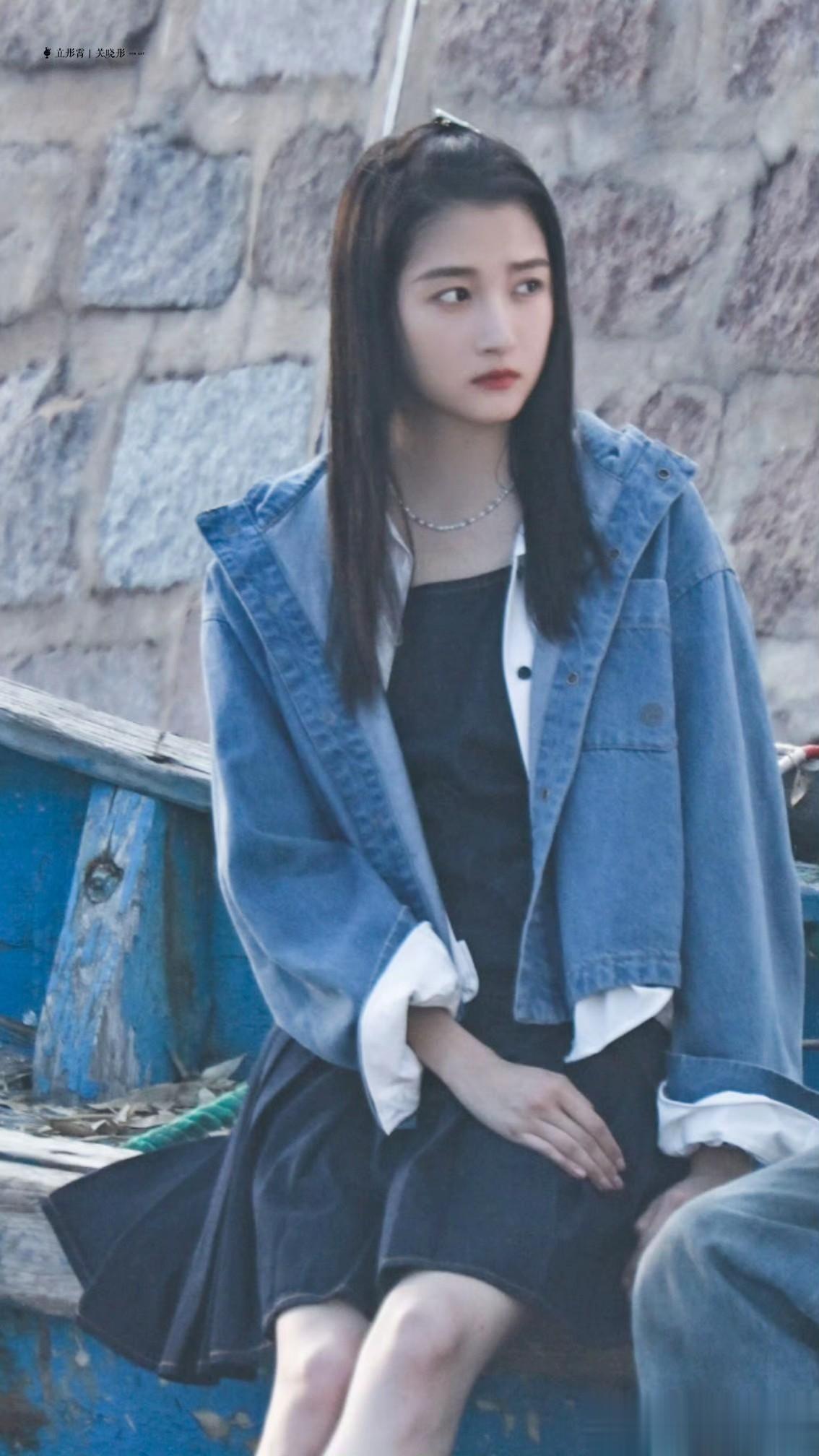 关晓彤海盐系穿搭,夏日清新氛围感狠狠拿捏