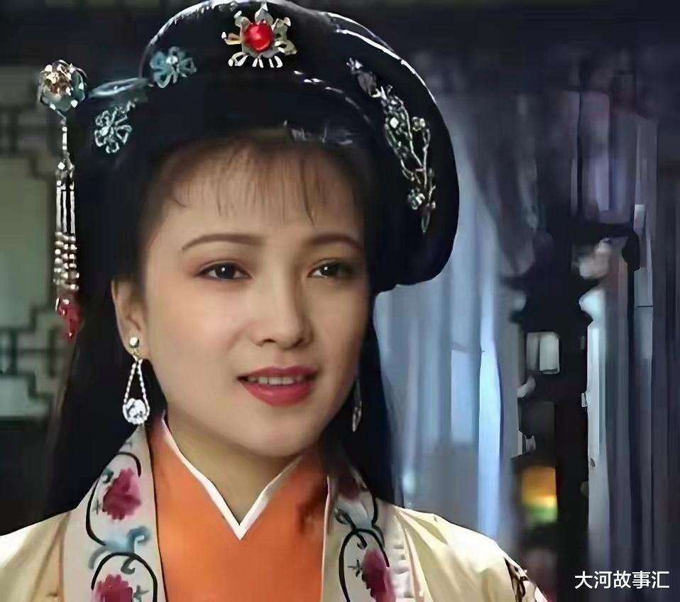 江南美人何晴：用一张脸演活四部名著的神韵密码