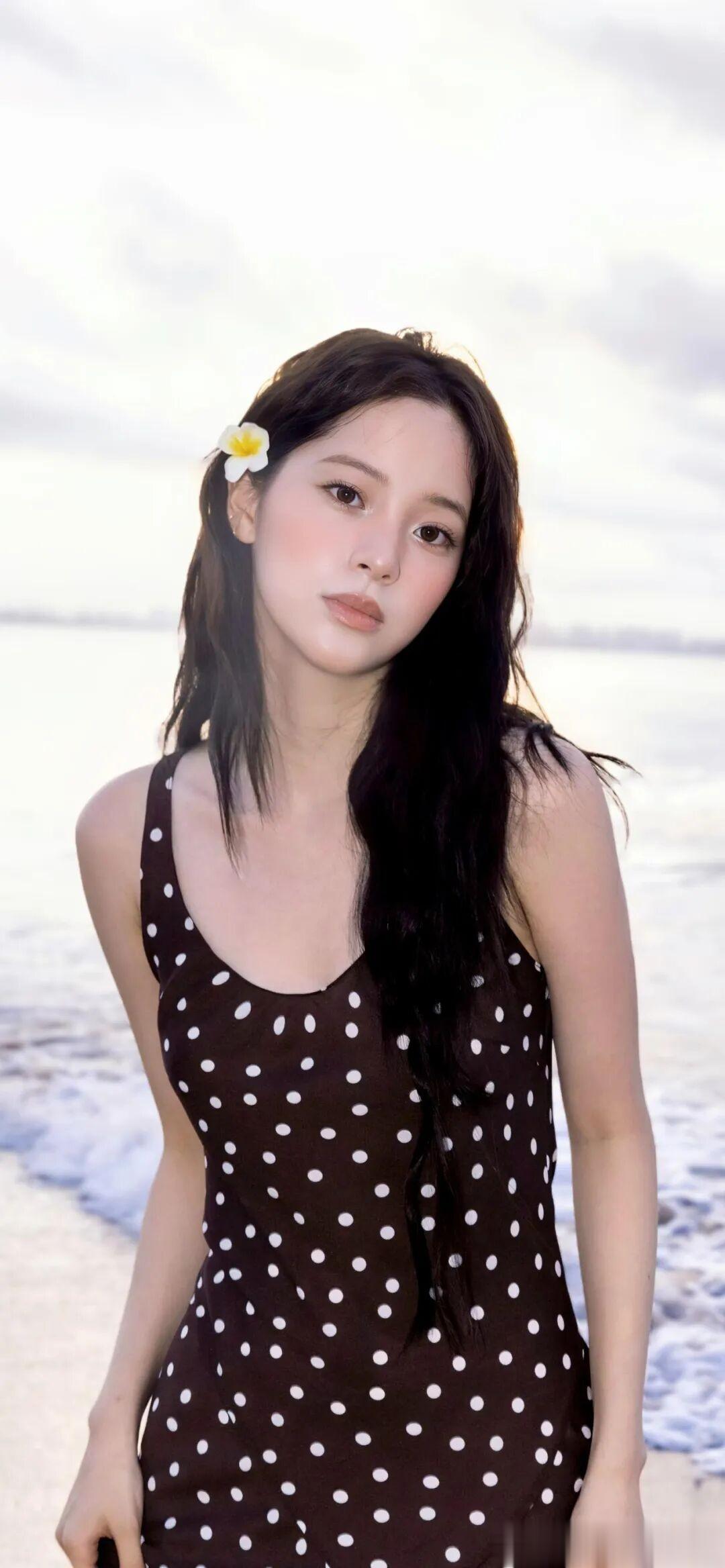 欧阳娜娜美图分享