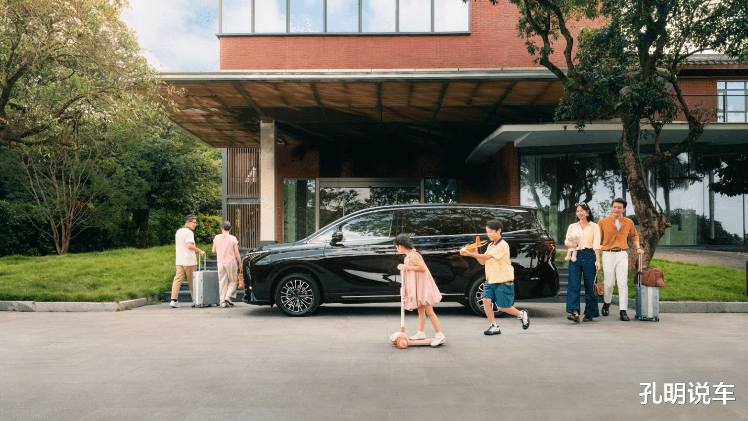 压到20万内，星海V9越享系列上市，200公里续航大尺寸插混MPV